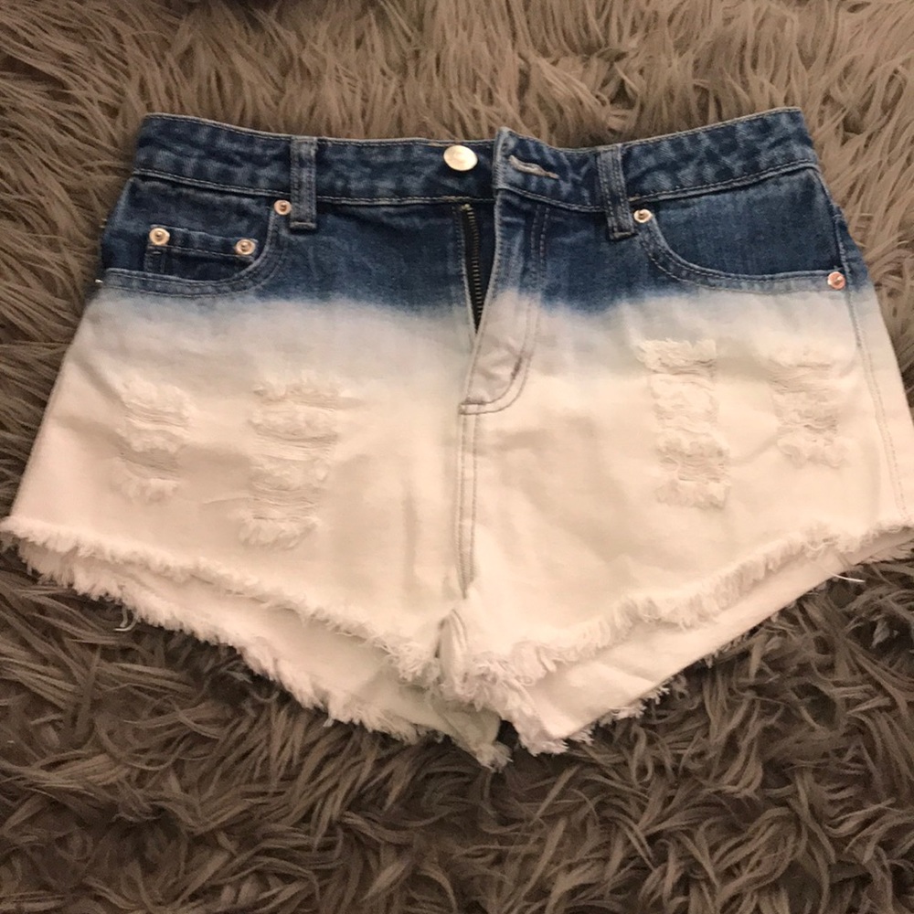 Bleached bottom shorts